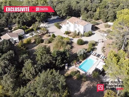 propriété besse sur issole 340 m2 terrain 1 2 ha piscine
