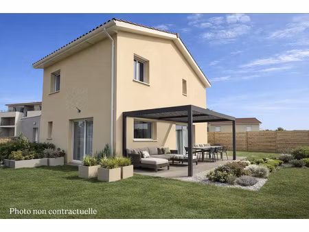 maison recente de 4 chambres proche du centre