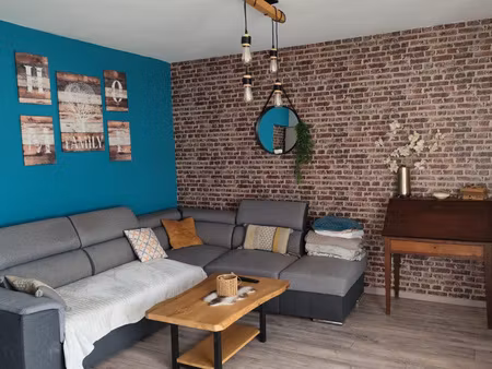 maison rénovée 130 m2  3 chambres  village calme 