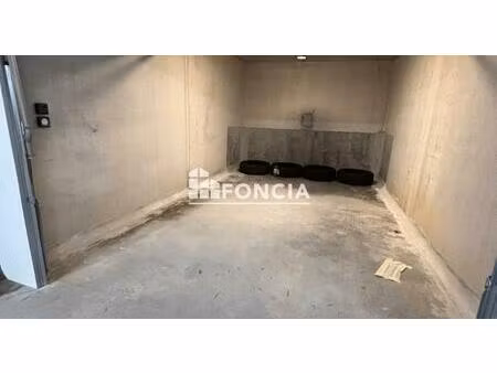 garage fermé en sous-sol à carnac