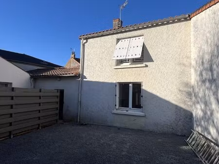 maison à louer saint-philbert-de-bouaine