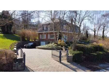 --- option --- villa 4 chambres - bureau - terrasse - jardin