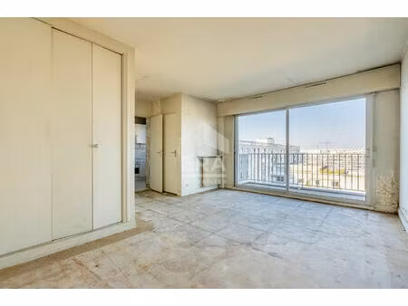 studio étage élévé - balcon