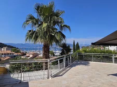 ** vue mer panoramique** maison de type 5 **dépendance** saint-mandrier (83430)**