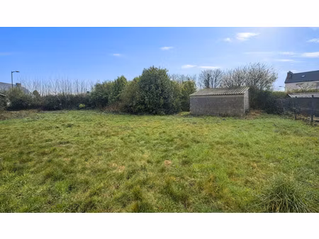 a vendre  ploudiry  terrain 535m2