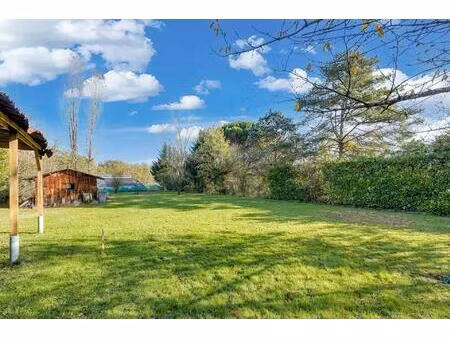 rare sur le secteur - terrain 1220 m² – emprise 40% – centre saint-jean