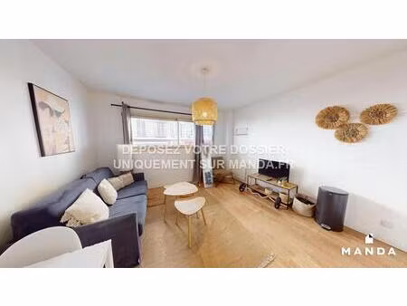 nice 06300 - spacieux et lumineux t1 dans le quartier du port