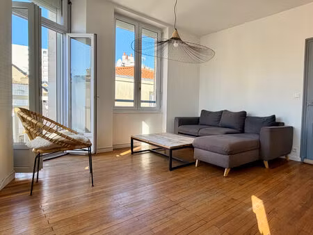 bel appartement 2 chambres arago à 100 m de la grande plage des les sables-d'olonne