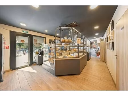 fonds de commerce boulangerie-pâtisserie-snacking