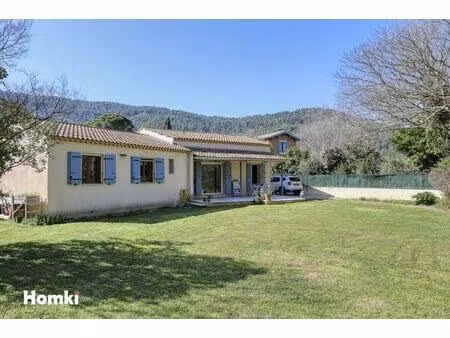 maison/villa t5 de 138 m2 à solliès-pont 83210