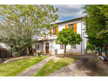 villeurbanne - maison 6 pièces de 181 m² avec jardin  garages
