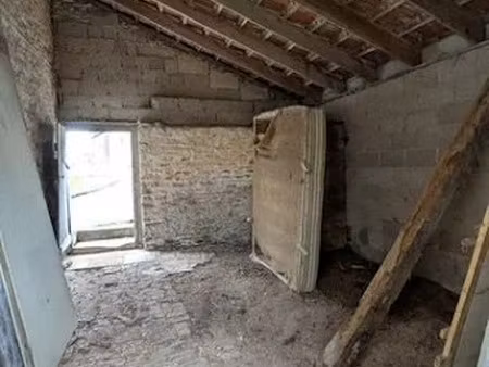 vente maison 4 pièces 121 m² à auberive (52160)  19 000 €