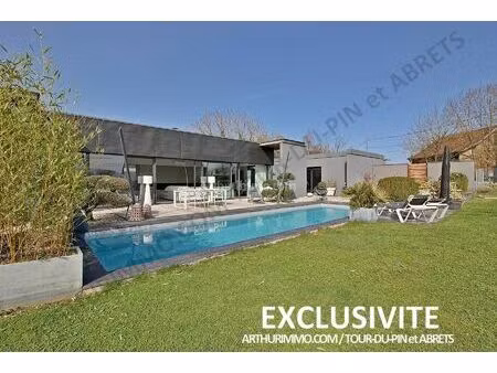 vente villa 6 pièces 222 m2 à les abrets en dauphiné