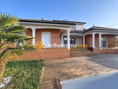 vente villa 7 pièces 179 m2 à saint-clair-de-la-tour