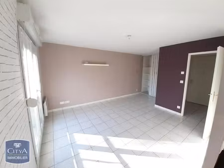 appartement à louer 1 pièce 30.1 m² - douai (59) - 450€