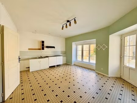 à louer maison 66 m² – 490 € |daon