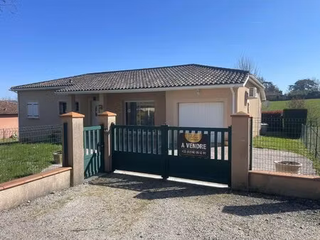 maison individuelle dans quartier résidentiel