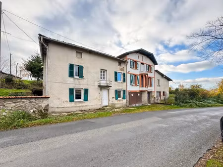 vente maison 8 pièces 210 m² à vollore-ville (63120)  110 000 €
