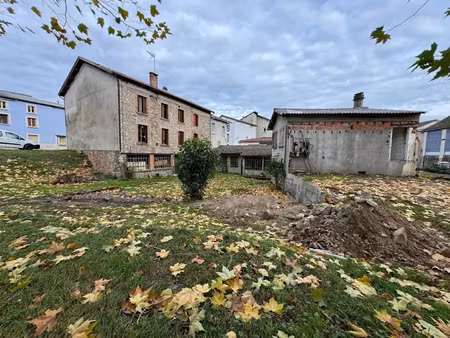 vente maison 10 pièces 259 m² à chabreloche (63250)  99 000 €