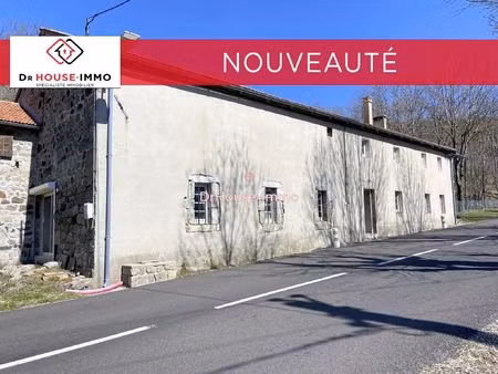 mézilhac  maison mitoyenne d'environ 139 m² habitables accompagnée d'un terrain non attena