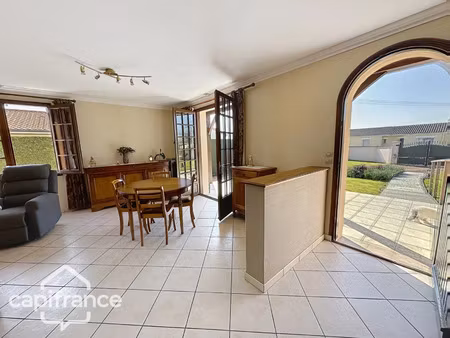 maison à vendre saint varent 7 pièce(s) 149m2 195 000€