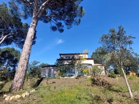 vidauban : villa t5 de 152 m2 avec 5000 m2