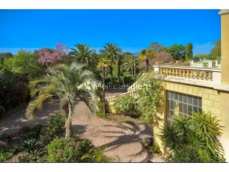 fréjus/saint-raphaël quartier valescure-splendide appartement bourgeois de 120m2