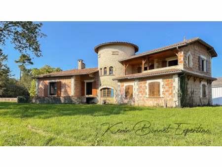 maison de caractère à terminer – vallet  commune de montendre (17130)