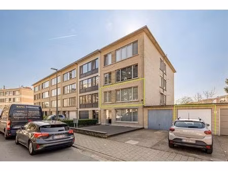 instapklaar appartement met 3 slaapkamers en garage