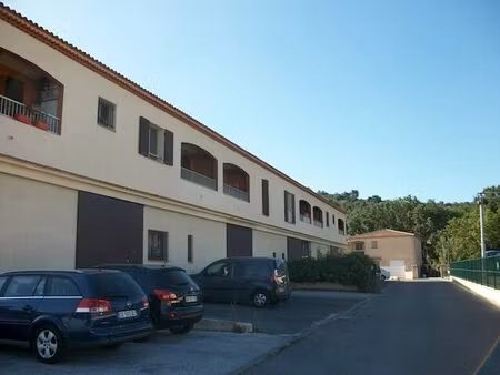 location appartement 2 pièces 53 m² à sanary-sur-mer (83110)