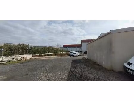 location commerce 2 pièces 243 m² à montblanc (34290)