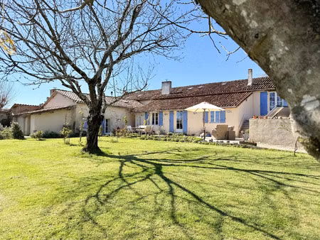 vente maison 8 pièces 251 m² aubeterre-sur-dronne (16390)