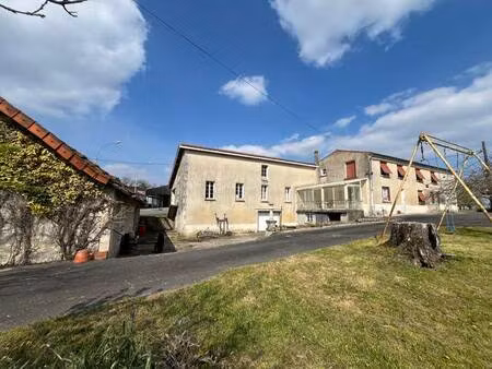 vente maison 10 pièces 181 m² barbezieux-saint-hilaire (16300)