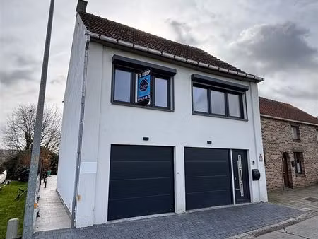 gerenoveerde hob met grote tuin en 2 garages