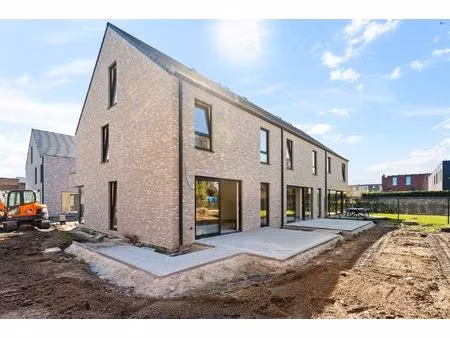 rustig gelegen hob met mogelijkheid tot 5 slaapkamers