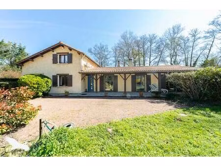 vente maison 7 pièces 208 m² val de virvée (33240)