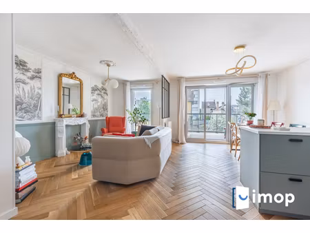 appartement t4 avec grande terrasse  au calme absolu - parking