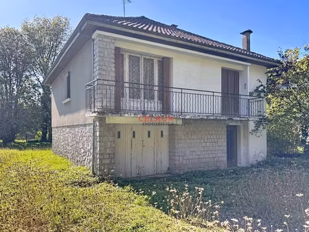 pavillon a renover sur 1229 m² de jardin clos