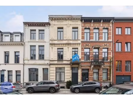 klassevol herenhuis (280m2) met grote tuin