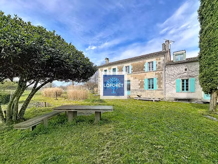 maison de caractère  5 chambres  4 hectares et dépendances