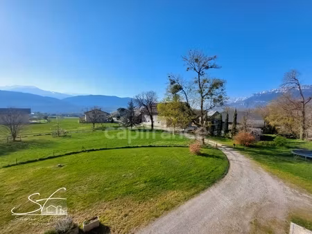 a vendre - demeure de caractère au fort potentiel - 14 pièces - saint-hélène-du-lac (73800