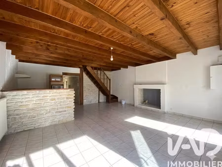 maison de village à sansais (79270)