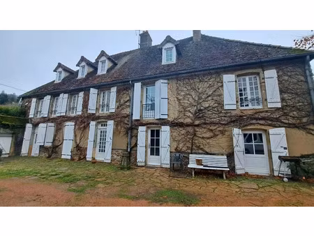 vente propriété 10 pièces 300 m² à lucenay-l'evêque (71540)  280 000 €