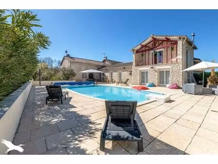 vente maison 7 pièces 175 m² chancelade (24650)