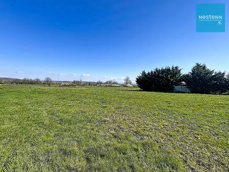 terrain d'environ 2 200 m² - constructible - viabilisé - marcilly le châtel