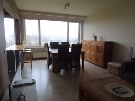 gemeubeld twee slaapkamerappartement op antwerpen lo met prachtig uitzicht op antwerpen!