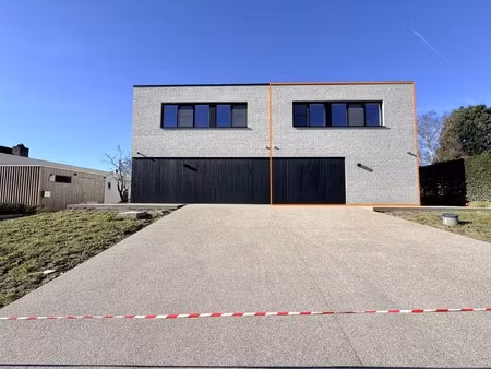 recente nieuwbouwwoning in centrum tielt!