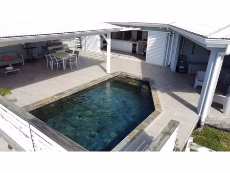 location maison 4 pièces 130m² le francois 97240