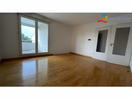 t3 avec balcon-eckbolsheim