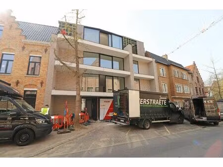 handelsruimte/kantoor in hartje torhout